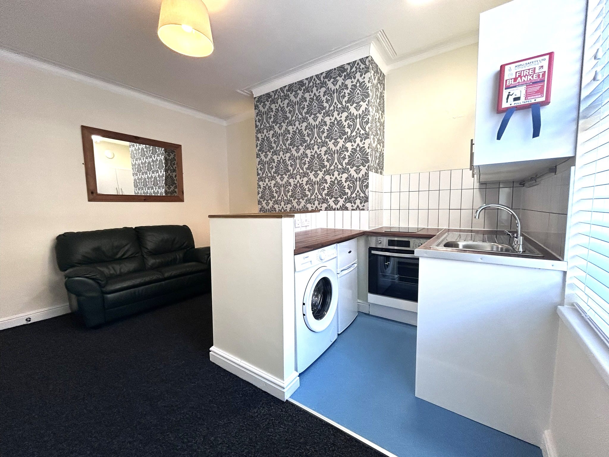 Read more about the article Flat 1, Woodview Terrace, LS11