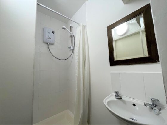 Bathroom1 F422NV